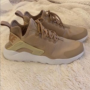 Nike Air Huarache Run Ultra